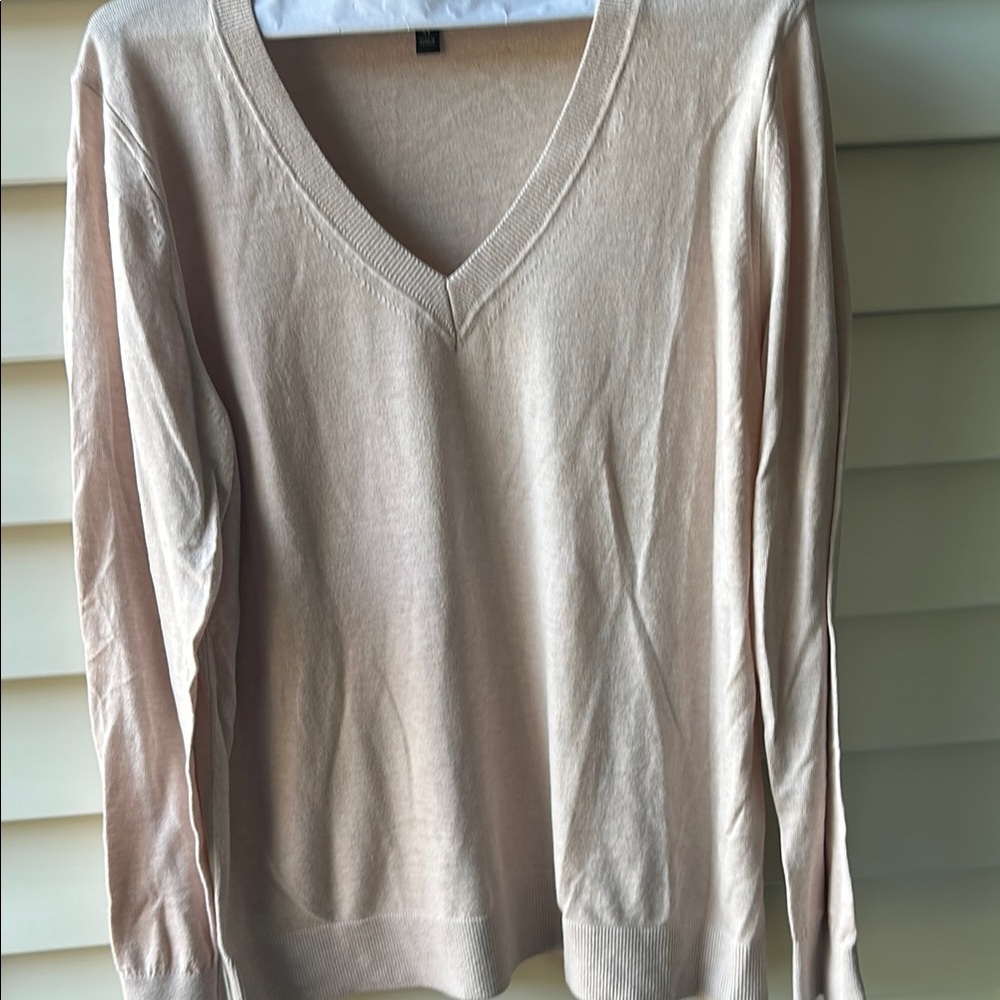 Elegant Cream V-Neck Sweater